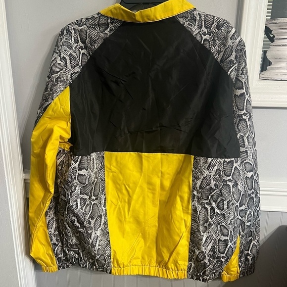 NWT Wesc Track Colorblocked Snake Yellow & Black Windbreaker Jacket - Picture 4 of 5